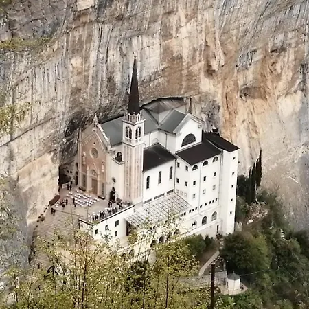 Casa Dell'alpino Hébergement de vacances